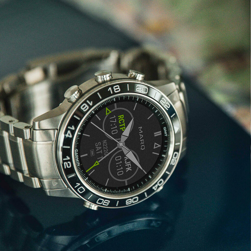 Pilotenhorloge van Garmin MARQ Aviator